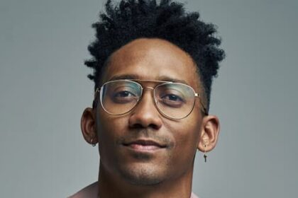 Griffin Matthews Photo